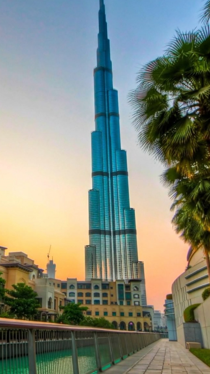 Обои Бурдж Халифа, вышка, здание, небоскреб, город в разрешении 720x1280