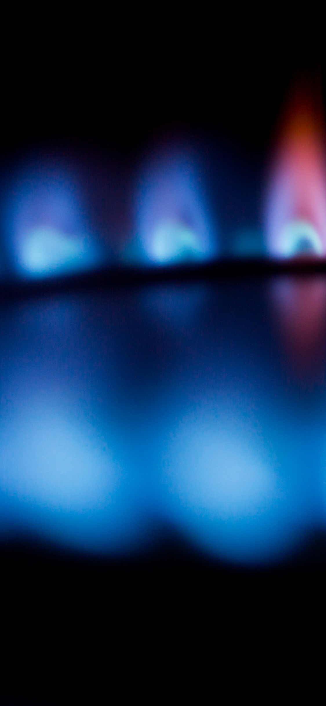 Обои синий, свет, освещение, макросъемка, огонь в разрешении 1125x2436