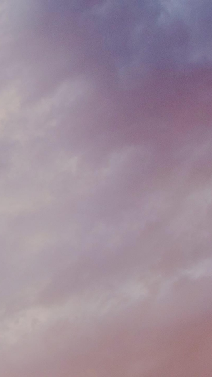 Обои синий, дневное время, атмосфера, облако, красочность в разрешении 720x1280