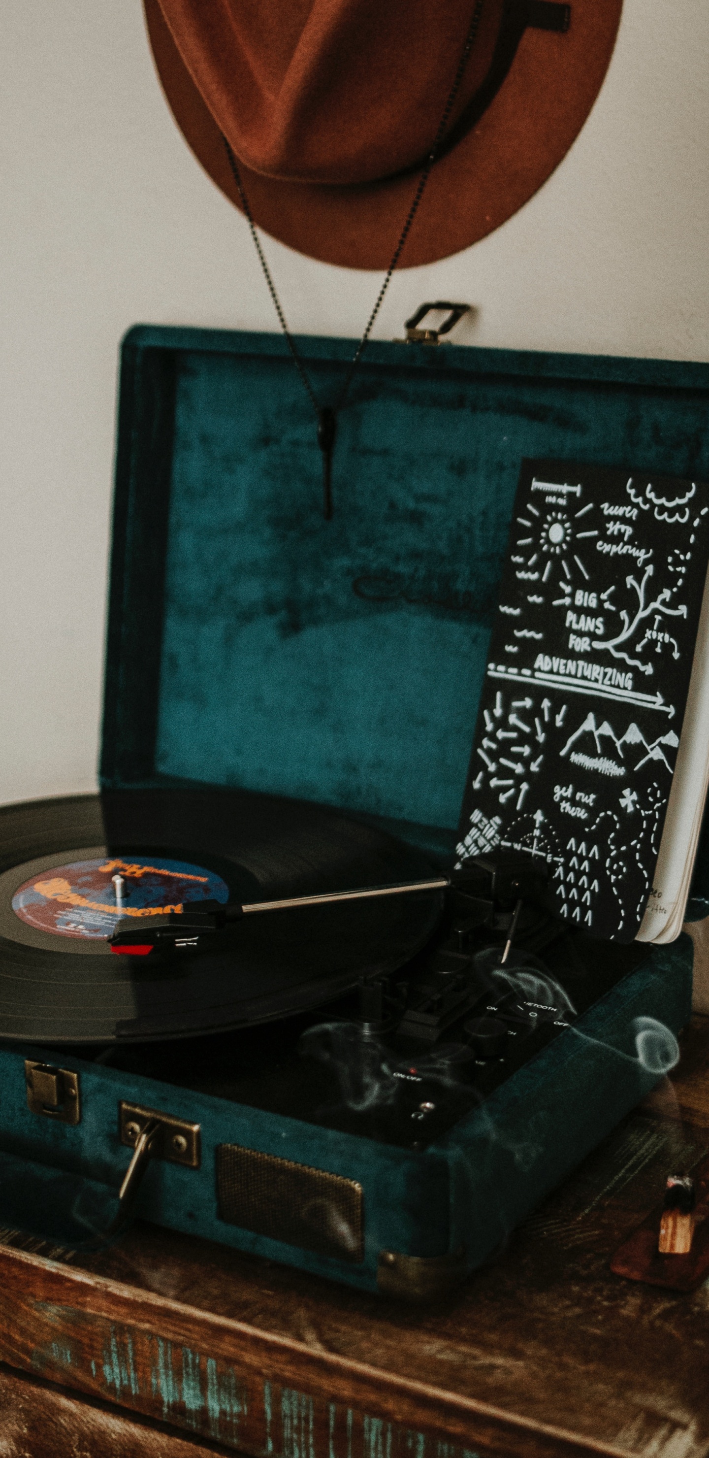 Обои технология, граммофонная пластинка, Проигрыватель, музыка, технологии в разрешении 1440x2960