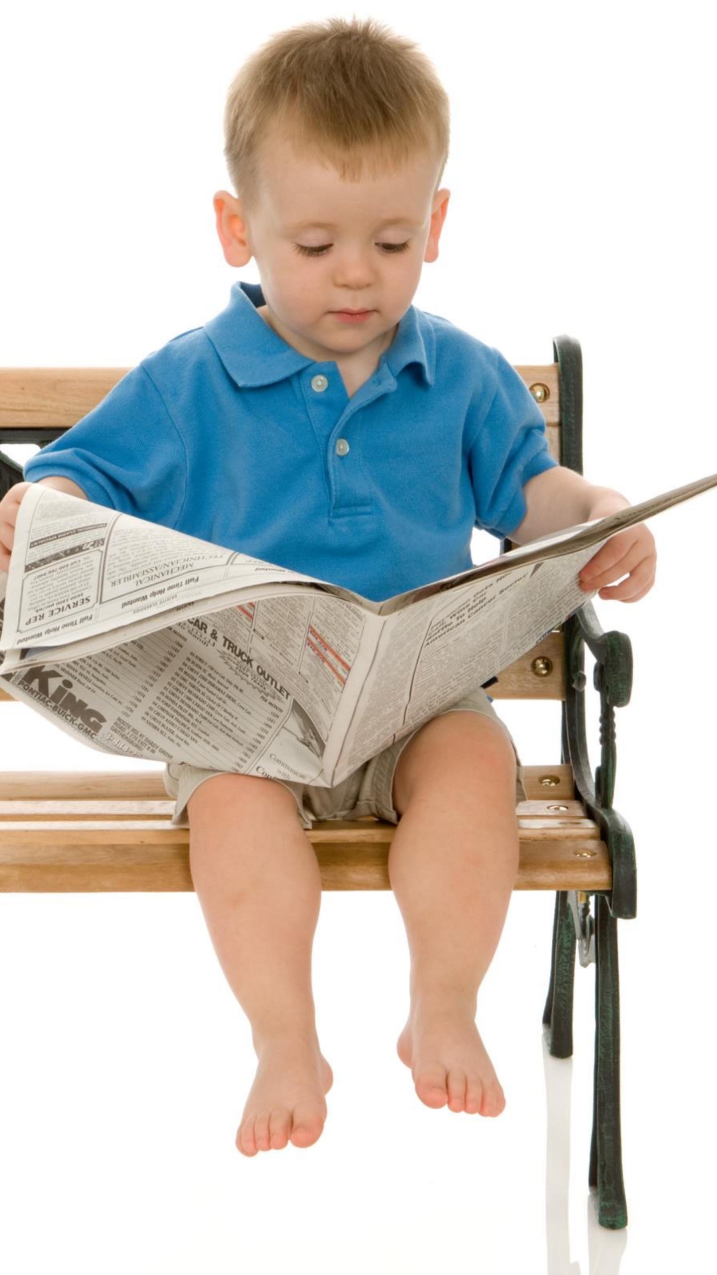 Обои сидящий, таблица, мебель, ребенок, рабочий стол в разрешении 1440x2560