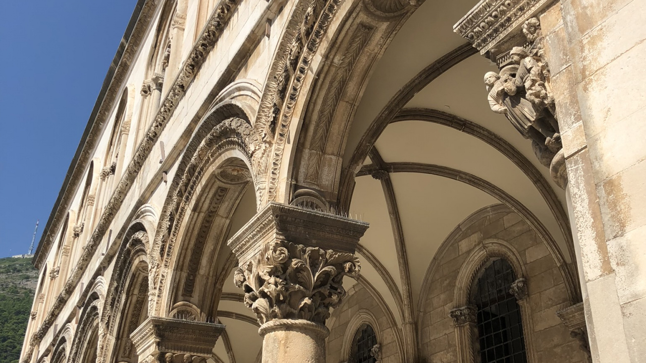 Обои княжеский двор в дубровнике, дворец ректоров, классическая архитектура, историческое место, архитектура в разрешении 1280x720