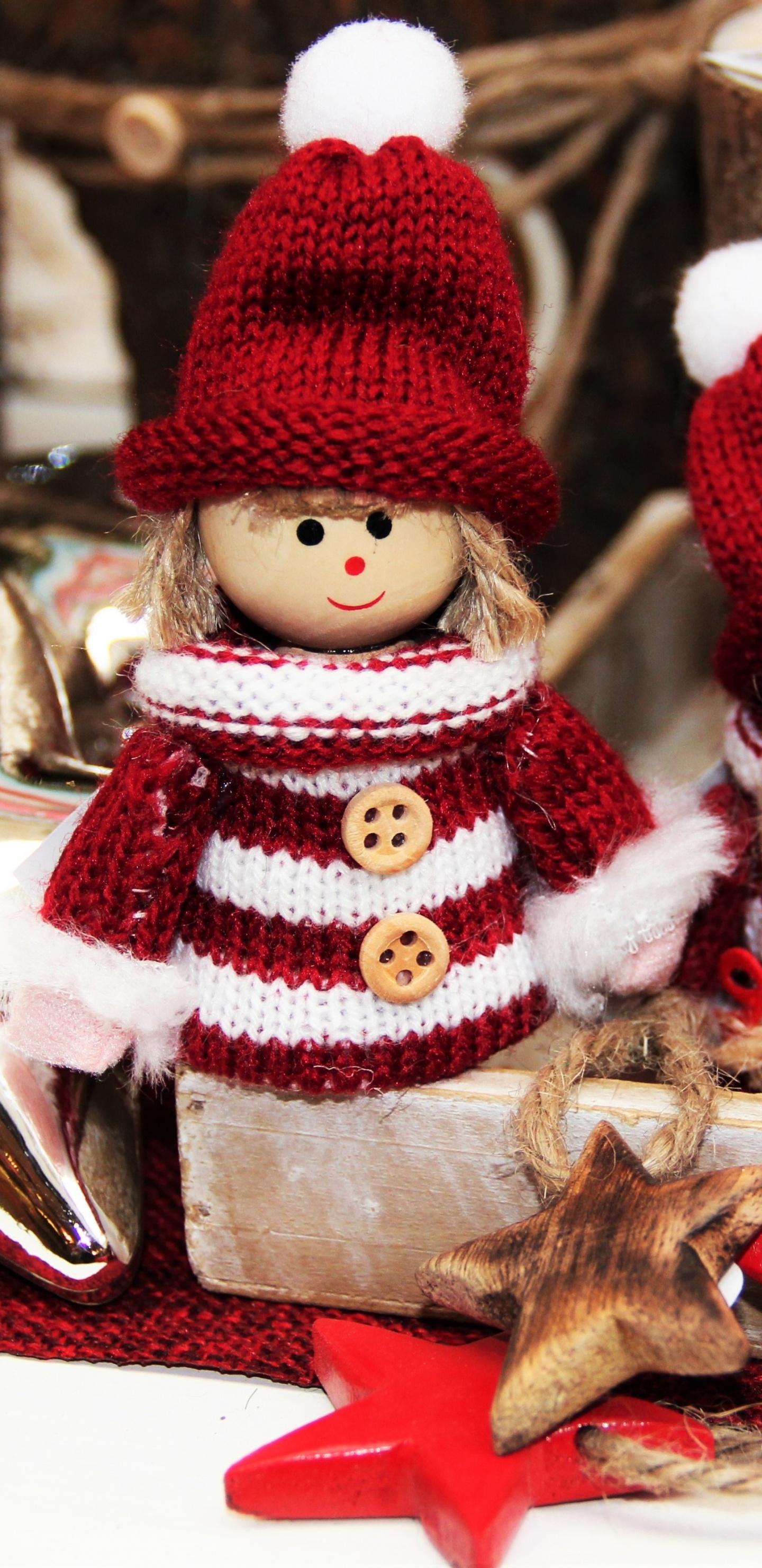 Обои Рождественский день, Санта-Клаус, Рождество, рождественский орнамент, игрушка в разрешении 1440x2960