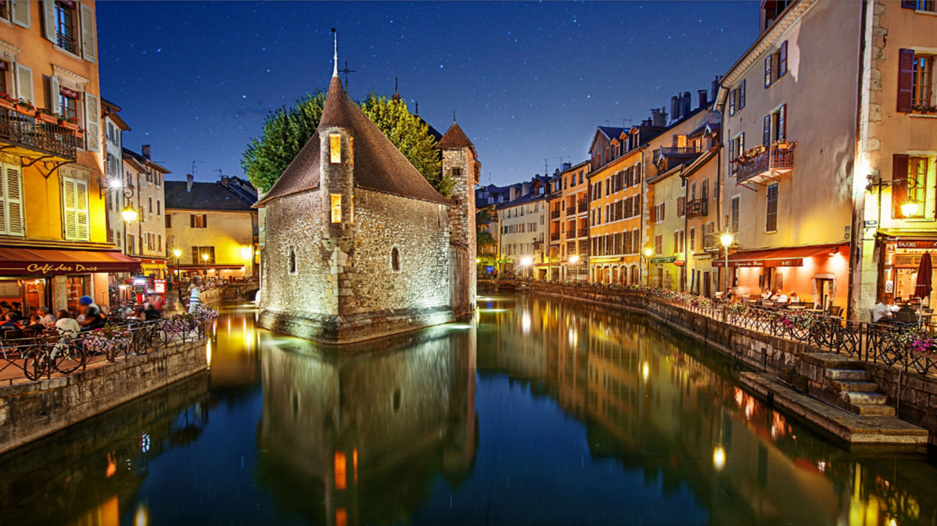 Обои Пале де Лиль, водный путь, канал, ночь, отражение в разрешении 1366x768