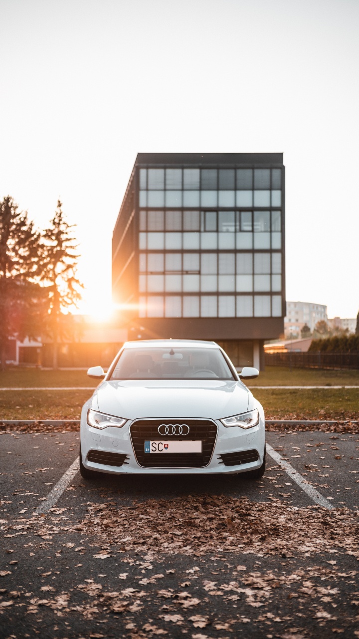 Обои колесо, audi, обод, транспорт, автомобиль среднего размера в разрешении 720x1280