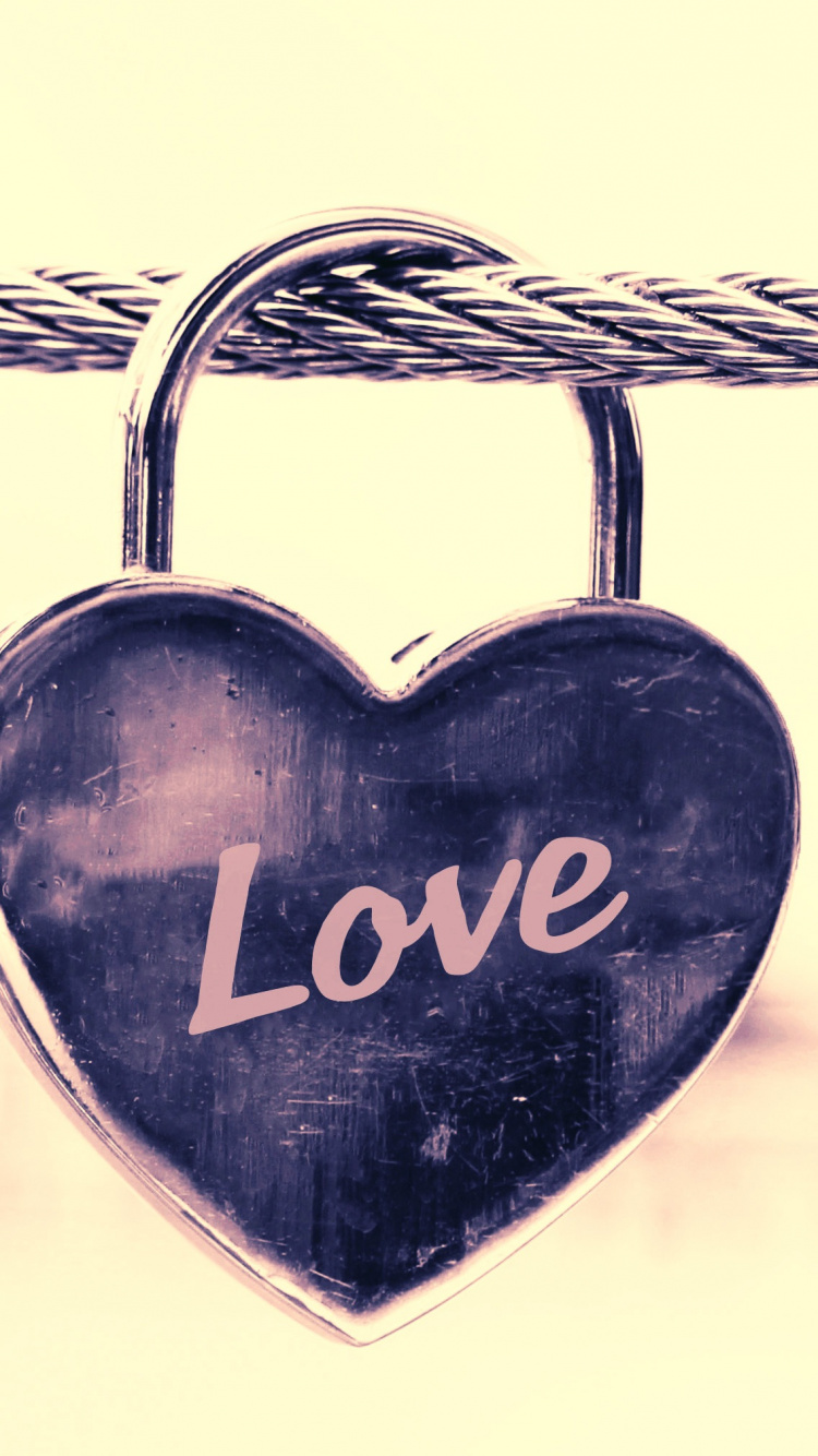 Обои сердце, роман, любовь, замок навесной, кулон в разрешении 750x1334