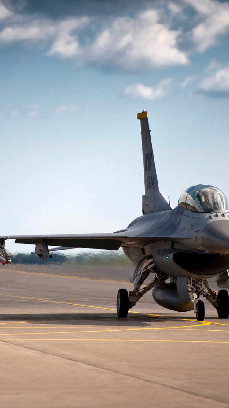 Обои самолеты, военный самолет, самолет, воздушные силы, авиация в разрешении 750x1334