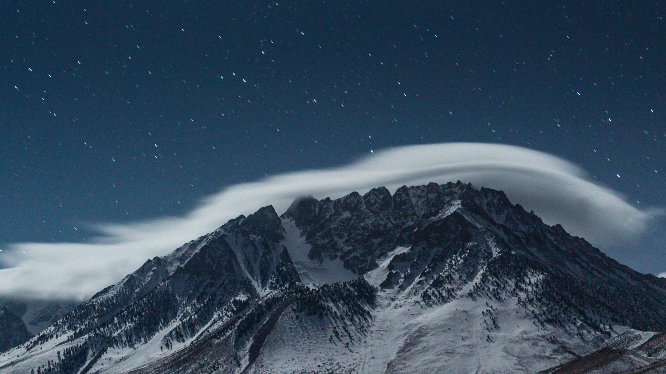 Обои горный рельеф, гора, горный хребет, атмосфера, саммит в разрешении 2560x1440