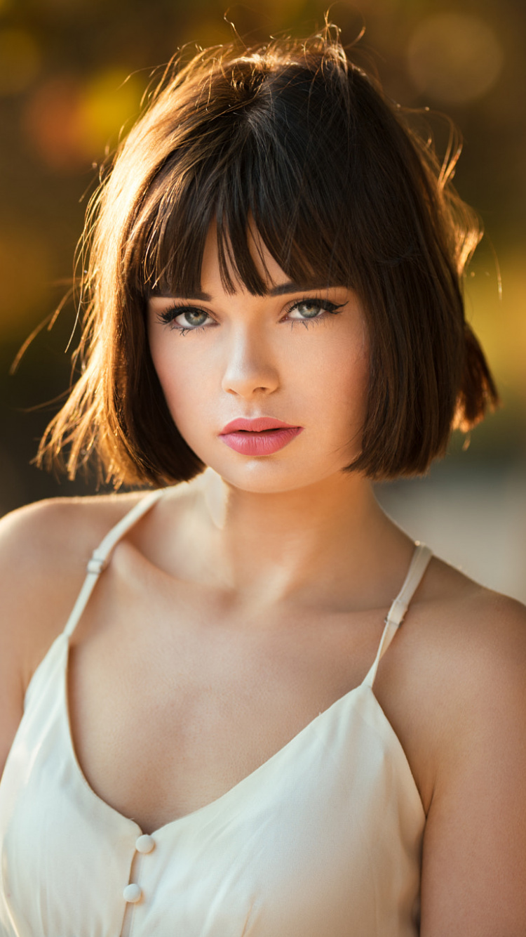 Обои прическа, модель, красота, волосы, лицо в разрешении 750x1334