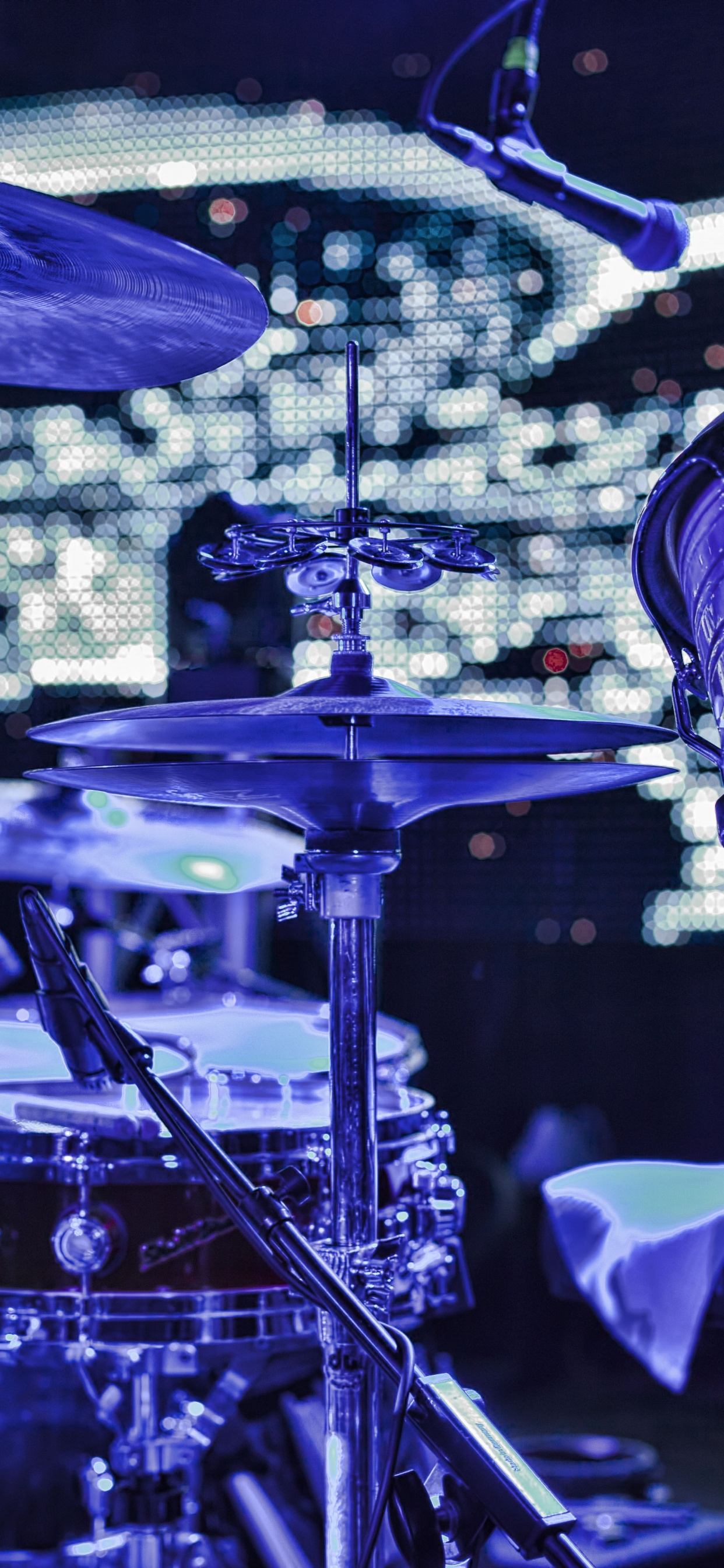 Обои барабан, перкуссия, саксофон, барабанщик, ударная установка в разрешении 1242x2688