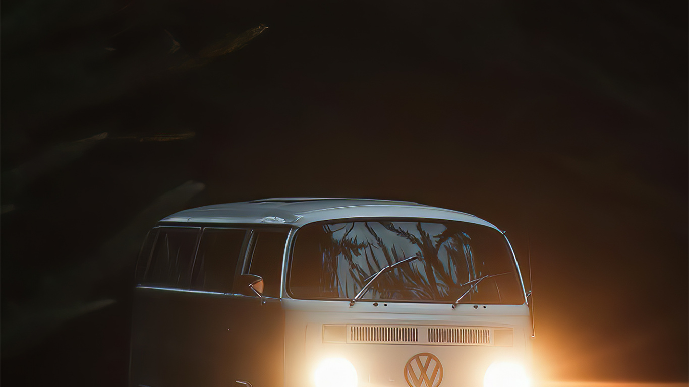 Обои ночь, легковые автомобили, автомобильное освещение, атмосфера земли, автомобильный стояночный свет в разрешении 1366x768