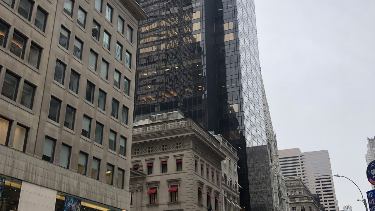 Обои Нью-Йорк, Картье, окно, башня, дорога в разрешении 1280x720