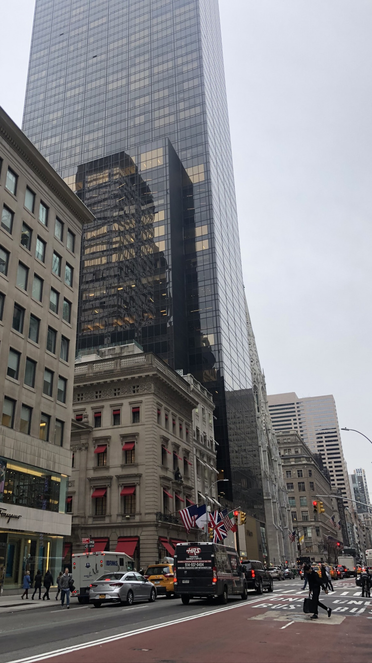 Обои Нью-Йорк, Картье, окно, башня, дорога в разрешении 750x1334