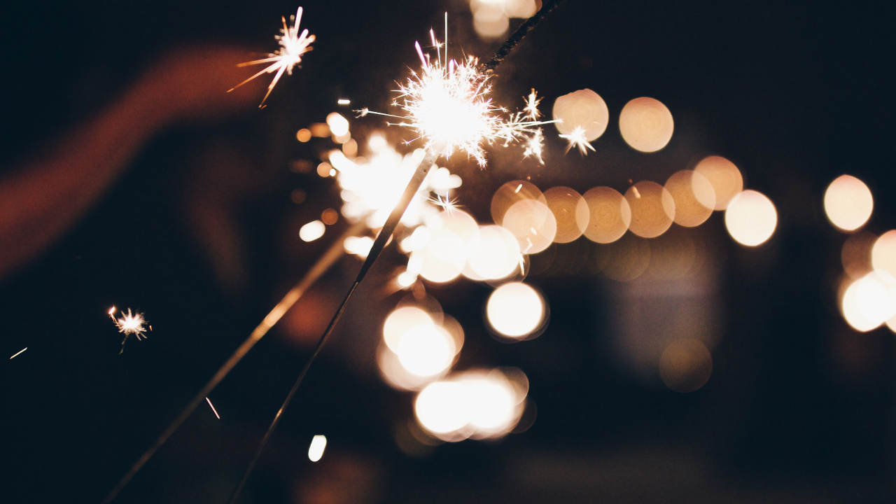 Обои огонь, салют, бенгальский огонь, свет, освещение в разрешении 1280x720