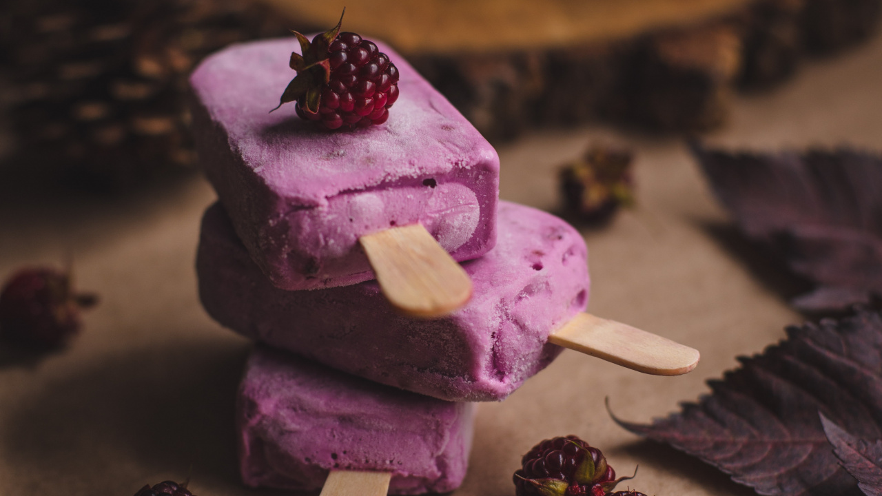 Обои пурпур, пища, сладость, Фиолетовый, птифур в разрешении 1280x720