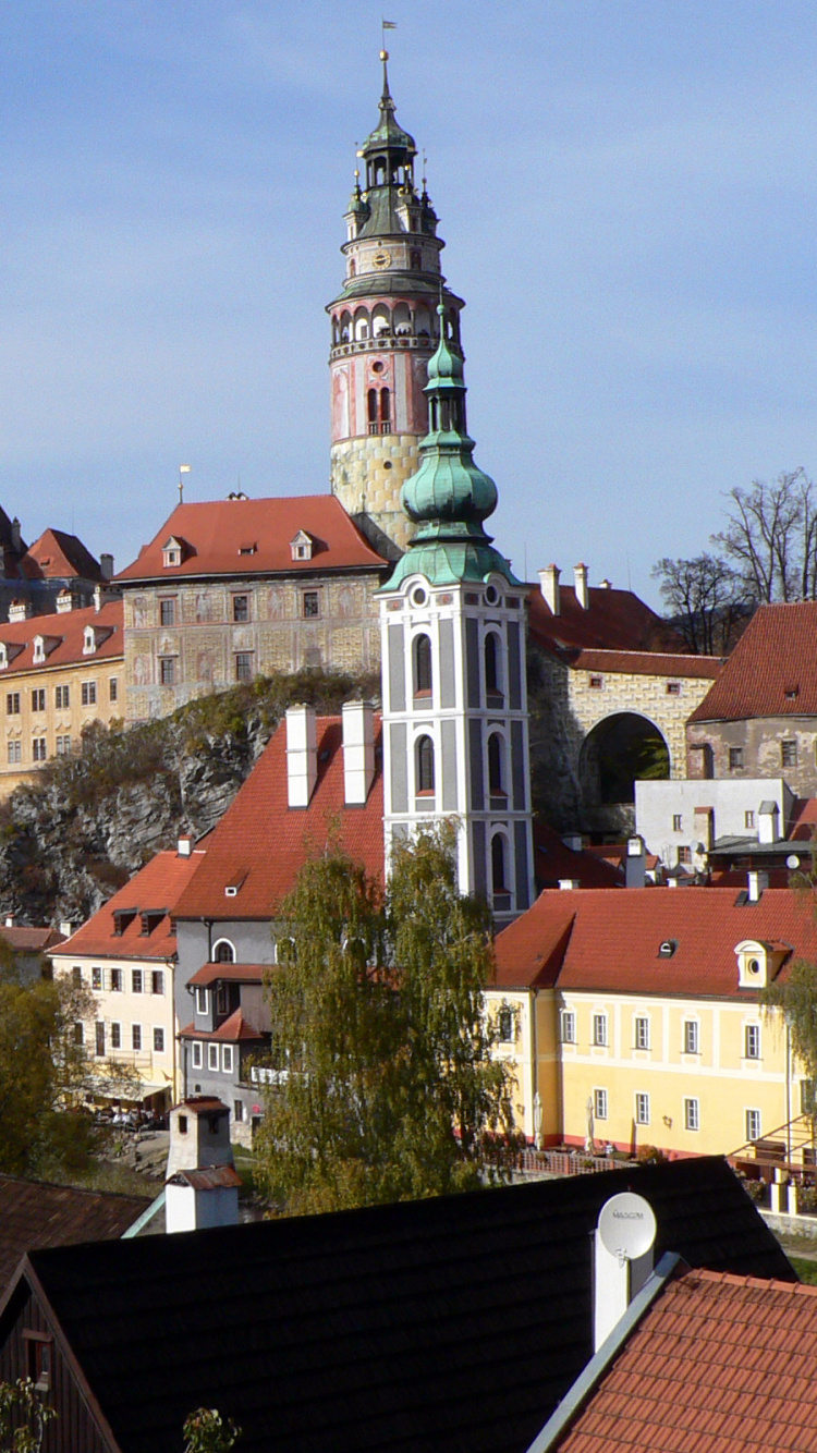 Обои городок, крыша, город, здание, шпиль в разрешении 750x1334