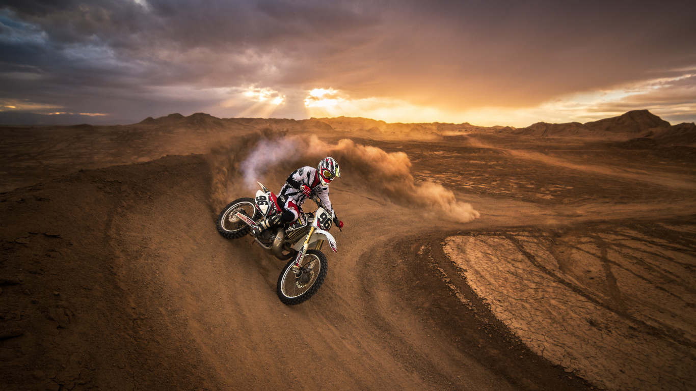 Обои Фристайл мотокросс, мотоцикл, мотокросс, мотоспорт, экстремальный вид спорта в разрешении 1366x768