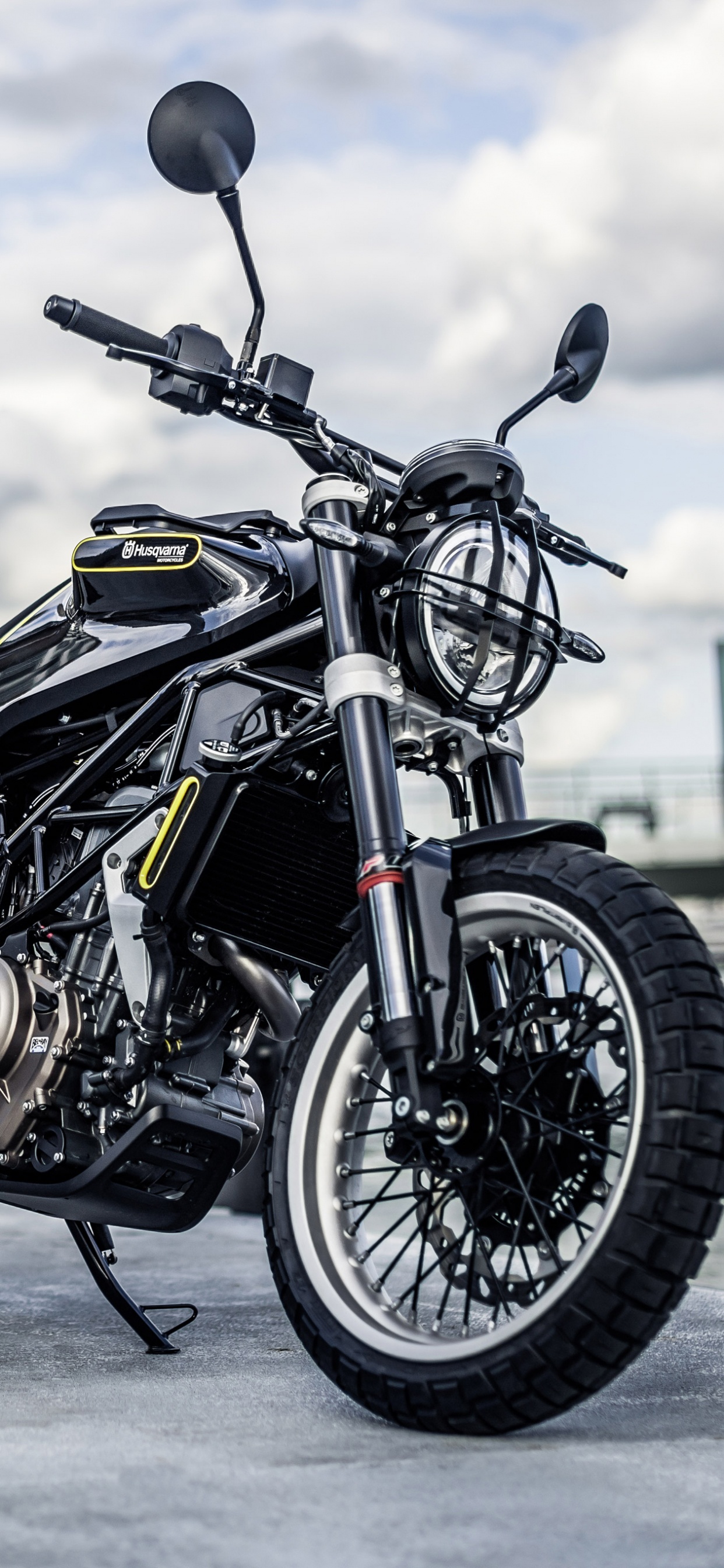 Обои 2019 бензопила Husqvarna 401 SVARTPILEN, мотоцикл, мотоциклы Husqvarna, авто, автомобильные шины в разрешении 1242x2688