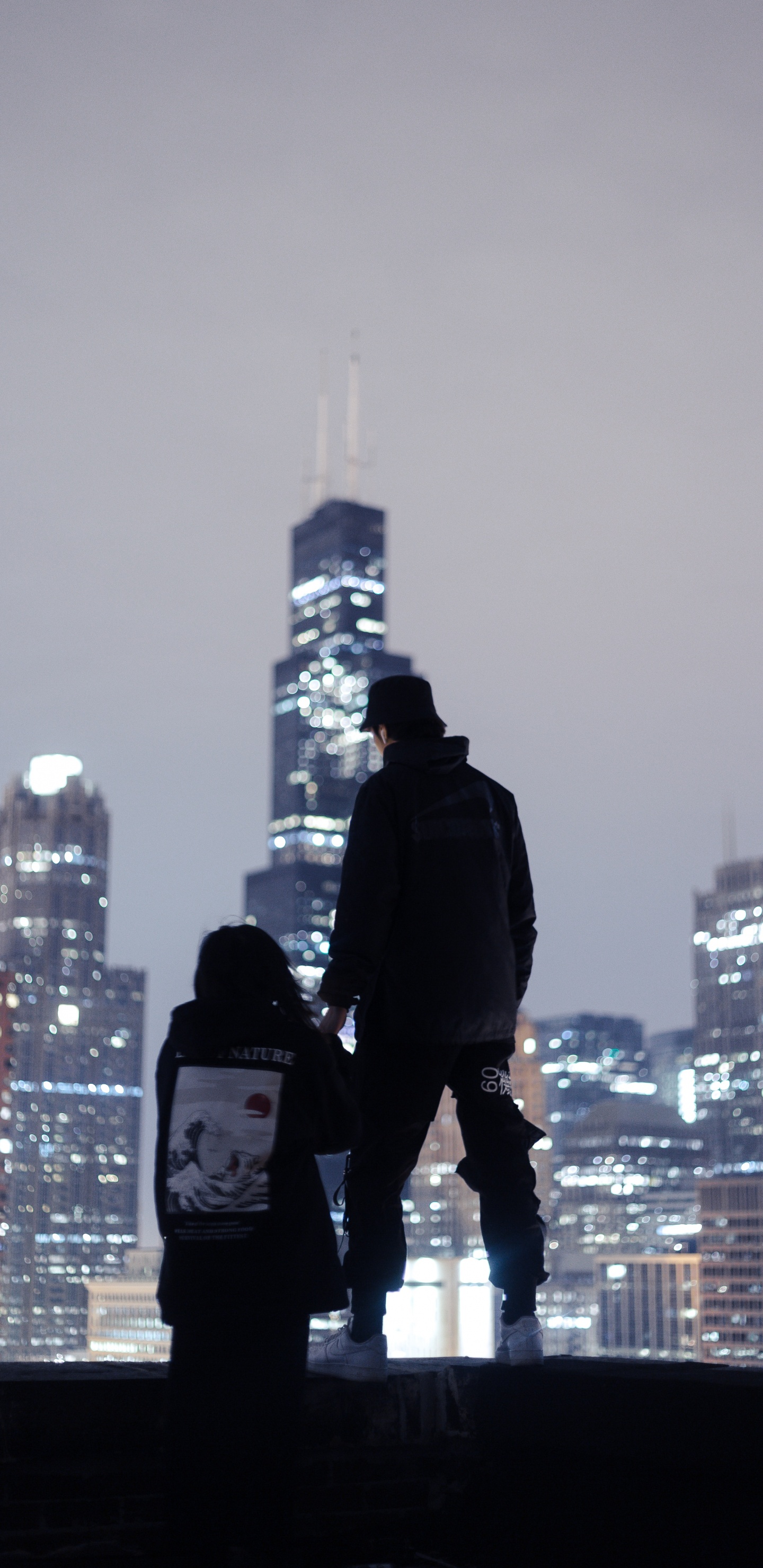 Обои ориентир, силуэт, черный, небоскреб, город в разрешении 1440x2960