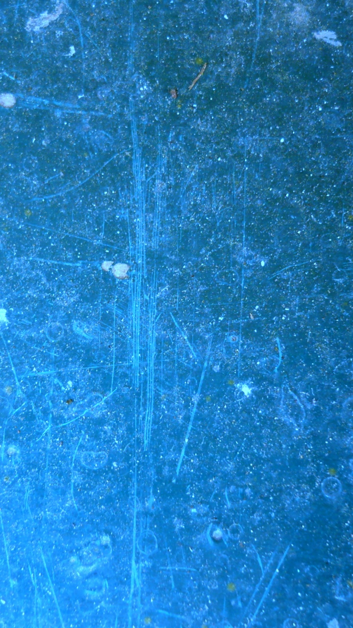 Обои синяя текстура, наложение текстуры, синий, лазурный, вода в разрешении 720x1280