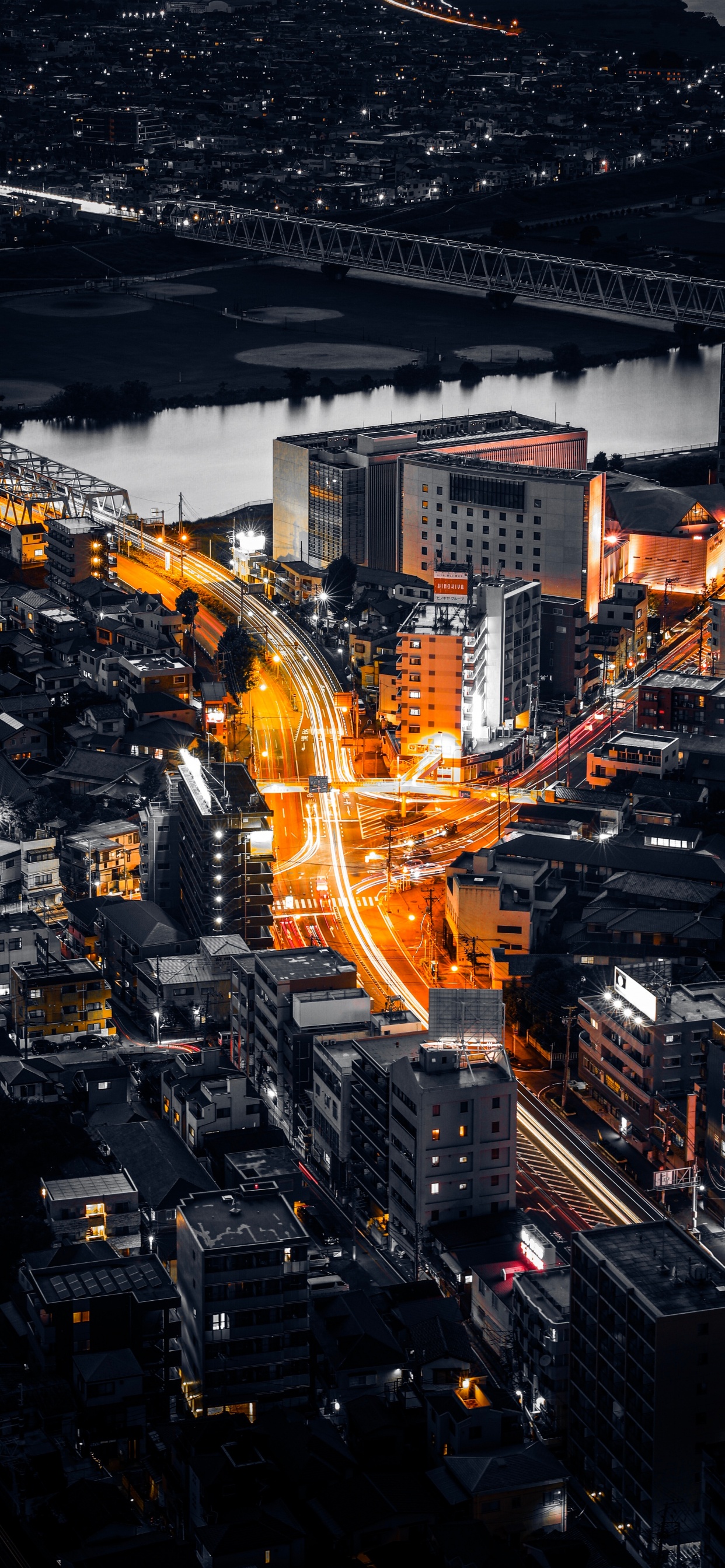 Обои ночь, с высоты птичьего полета, городской пейзаж, желтый, населенный пункт в разрешении 1242x2688