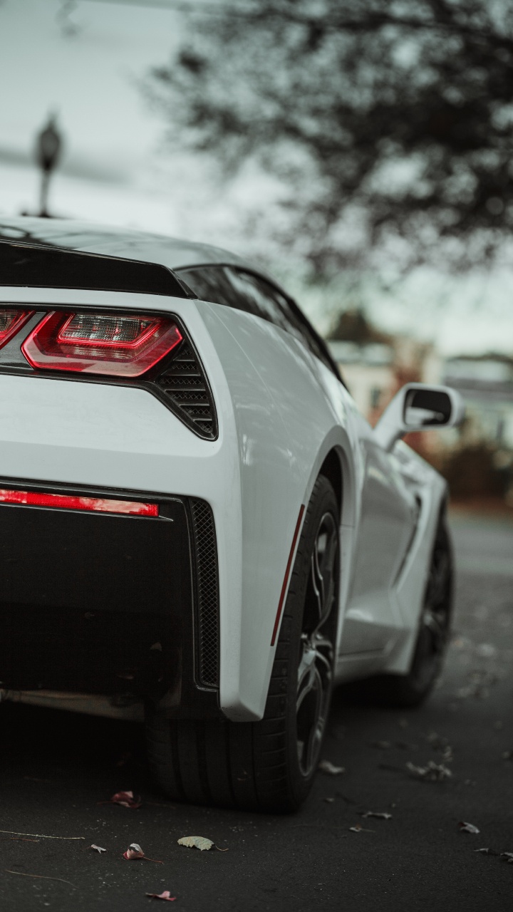 Обои спорткар, кузов купе, белые, колесо, суперкар в разрешении 720x1280