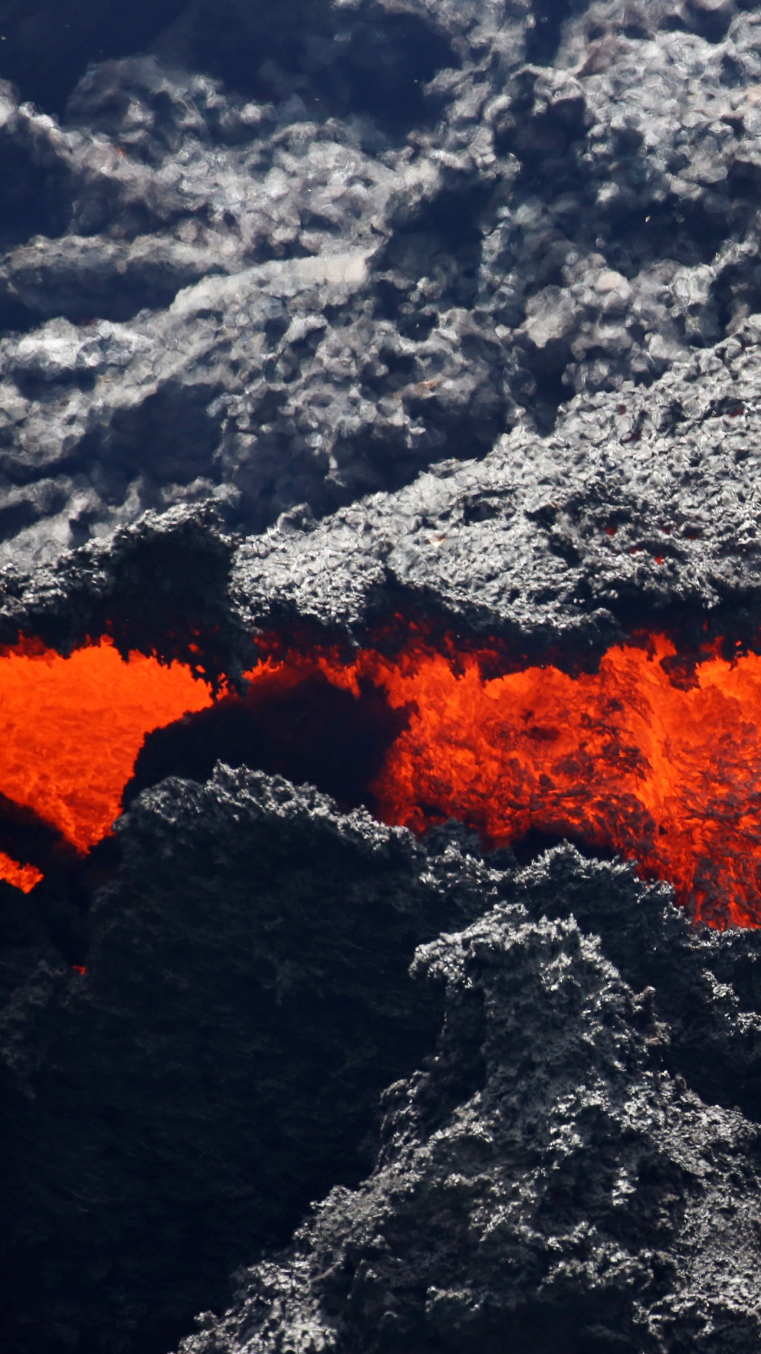 Обои вулкан, лава, магма, рок, вентиляционные щели в разрешении 1080x1920
