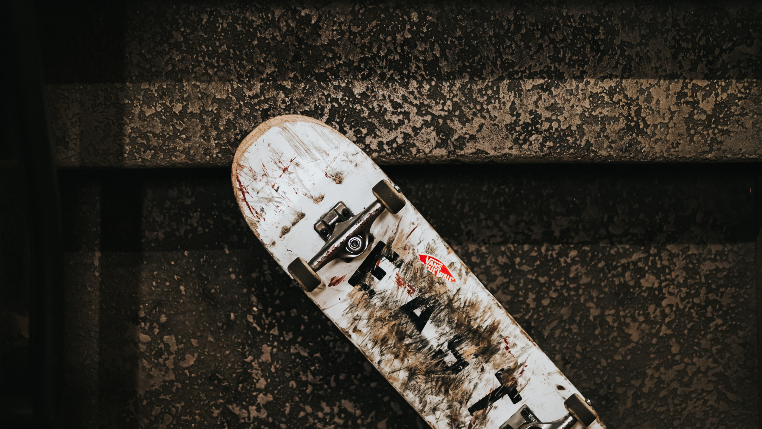 Обои скейтбординг, скейтборд, Лонгбординг, полутона и оттенки, Лонгборд в разрешении 2560x1440