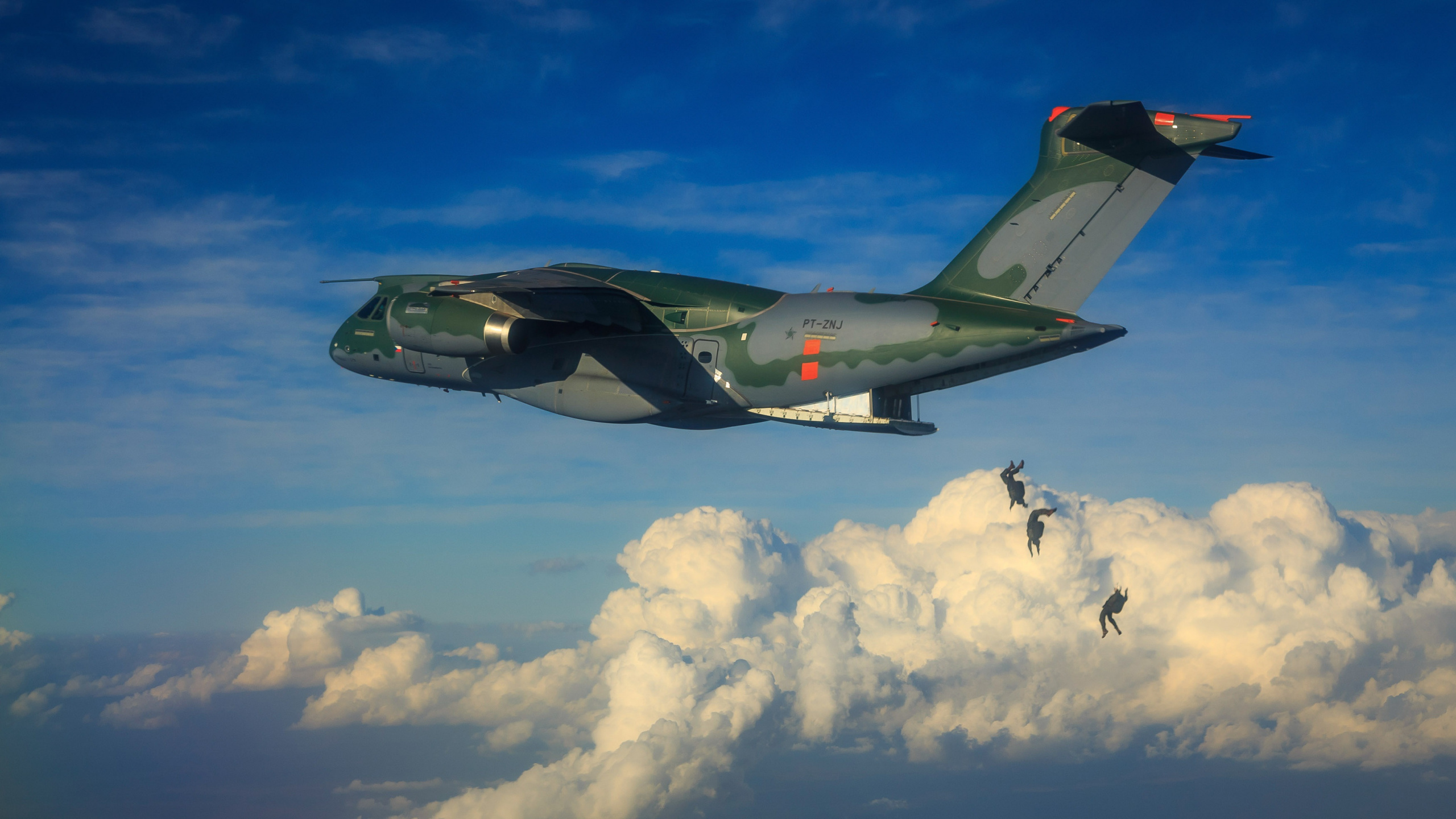 Обои самолеты, военно транспортный самолет, военный самолет, грузовой самолет, самолет в разрешении 2560x1440