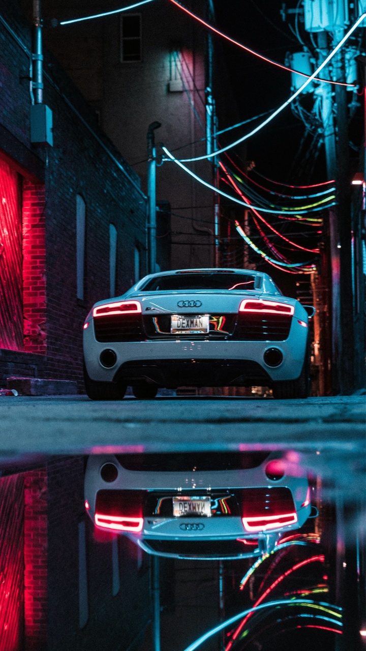 AUDI  