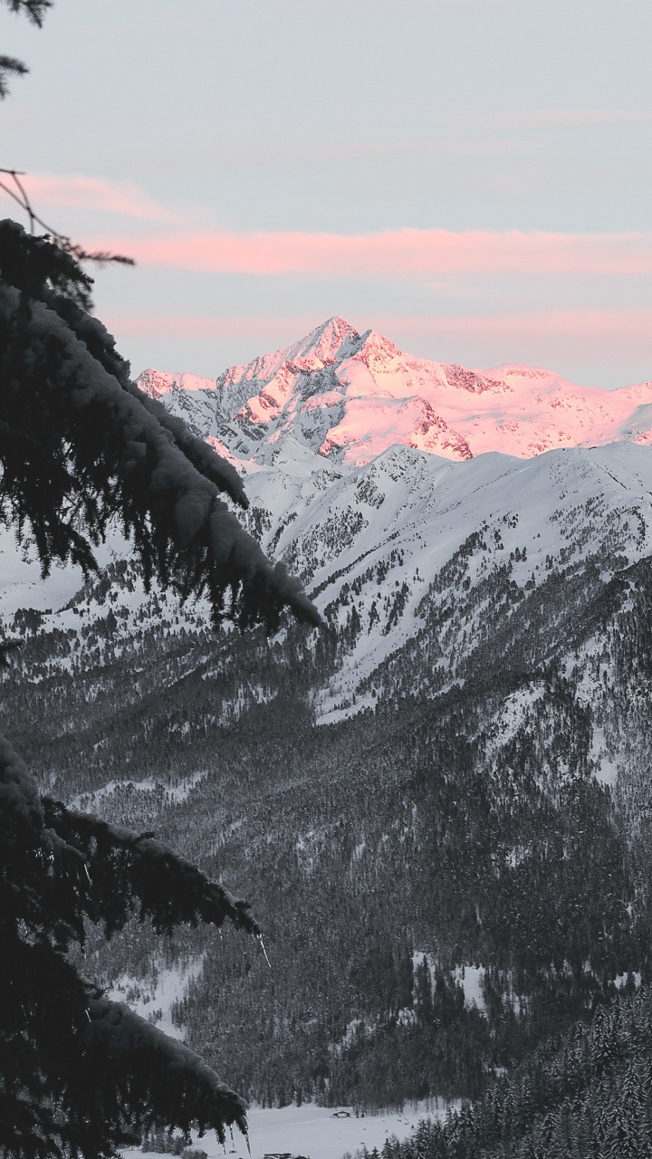 Обои гора, Альпы, горный рельеф, горный хребет, хребет в разрешении 720x1280