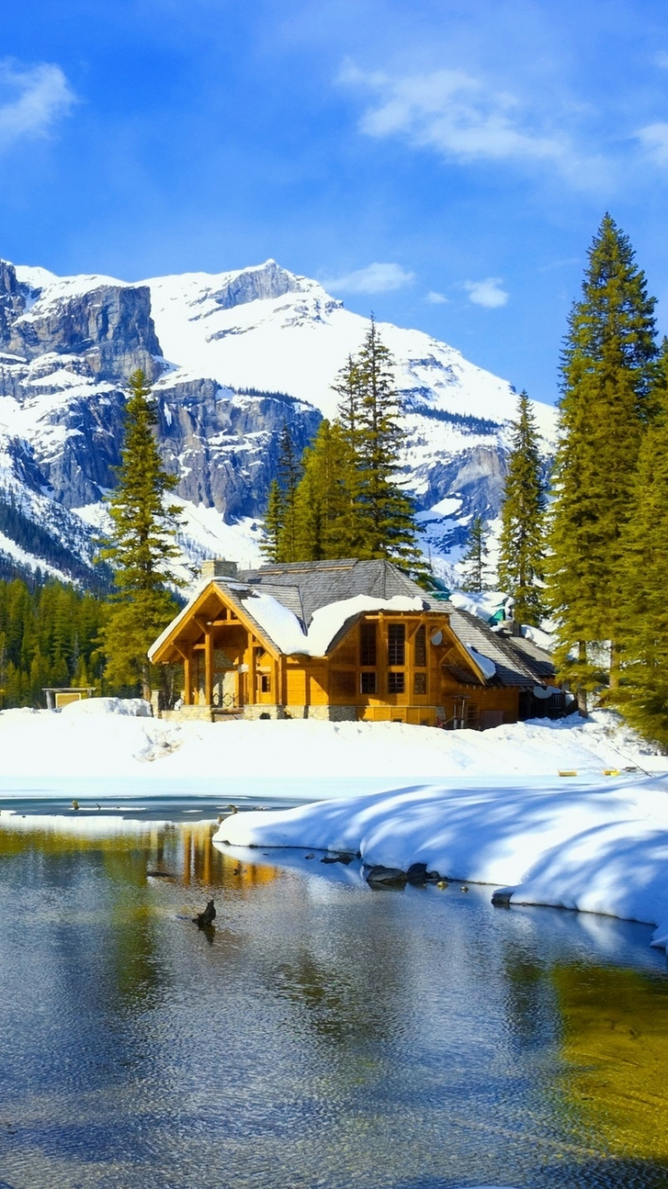 Обои изумрудное озеро, зима, озеро, гора, природа в разрешении 750x1334