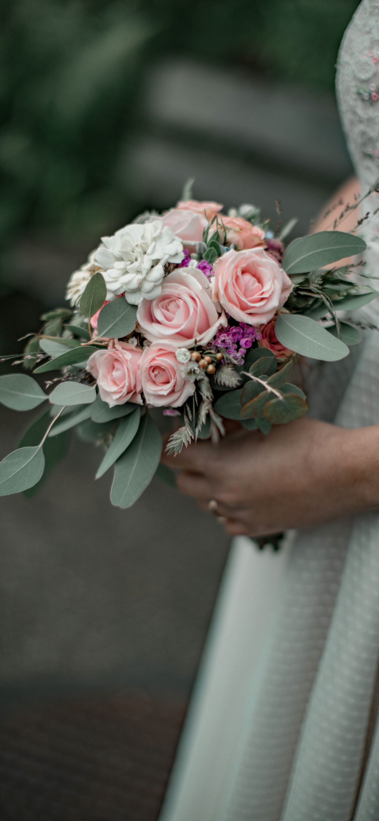 Обои подвенечное платье, цветочный букет, свадьба, цветок, уздечка в разрешении 1242x2688
