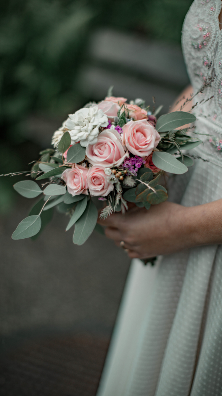Обои подвенечное платье, цветочный букет, свадьба, цветок, уздечка в разрешении 750x1334
