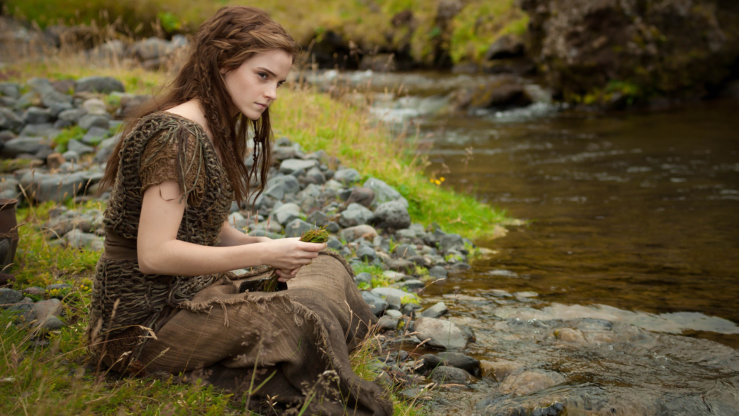 Обои Эмма Уотсон, ной, природа, вода, красота в разрешении 2560x1440