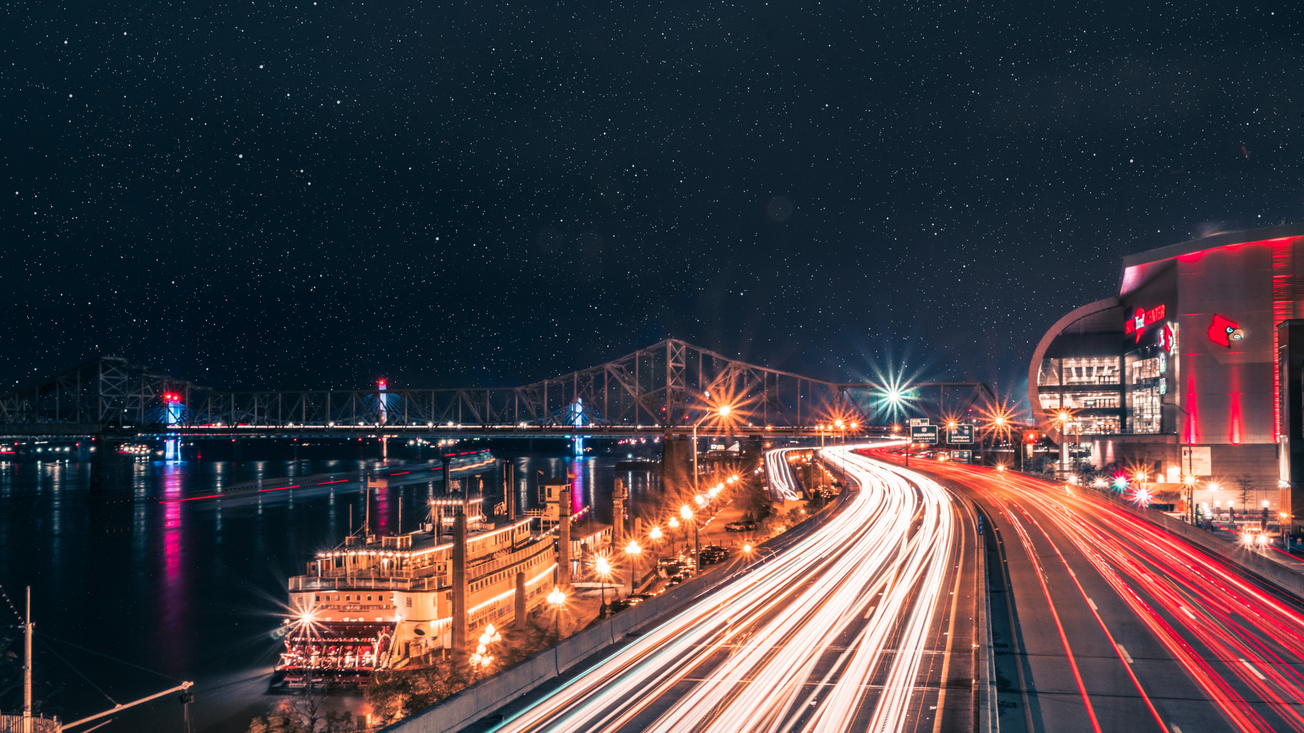 Обои ночь, свет, ориентир, город, городской район в разрешении 2560x1440