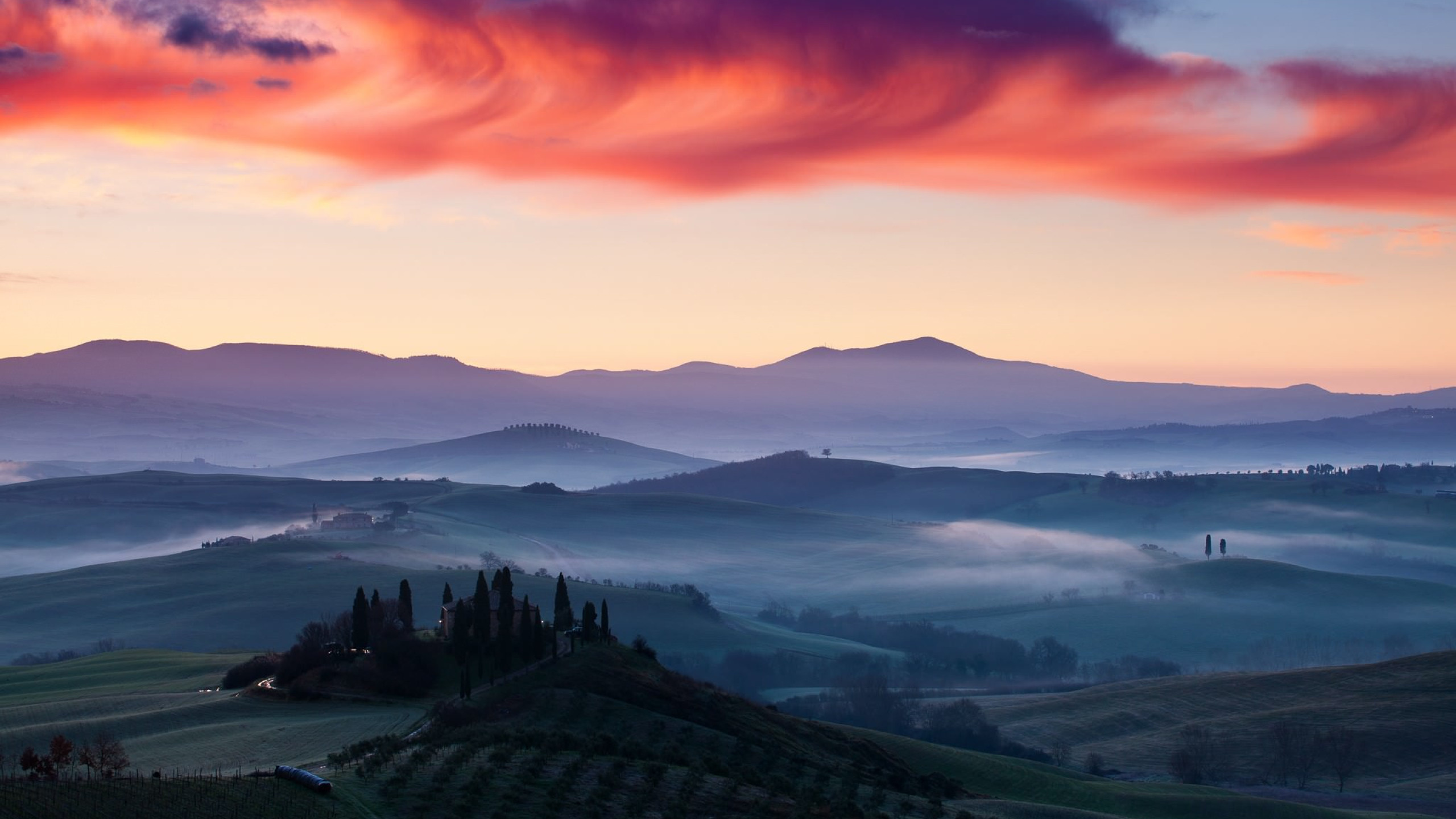 Обои облако, нагорье, утро, атмосфера, Италия в разрешении 2560x1440