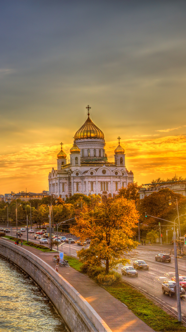 Обои ориентир, облако, закат, город, утро в разрешении 750x1334