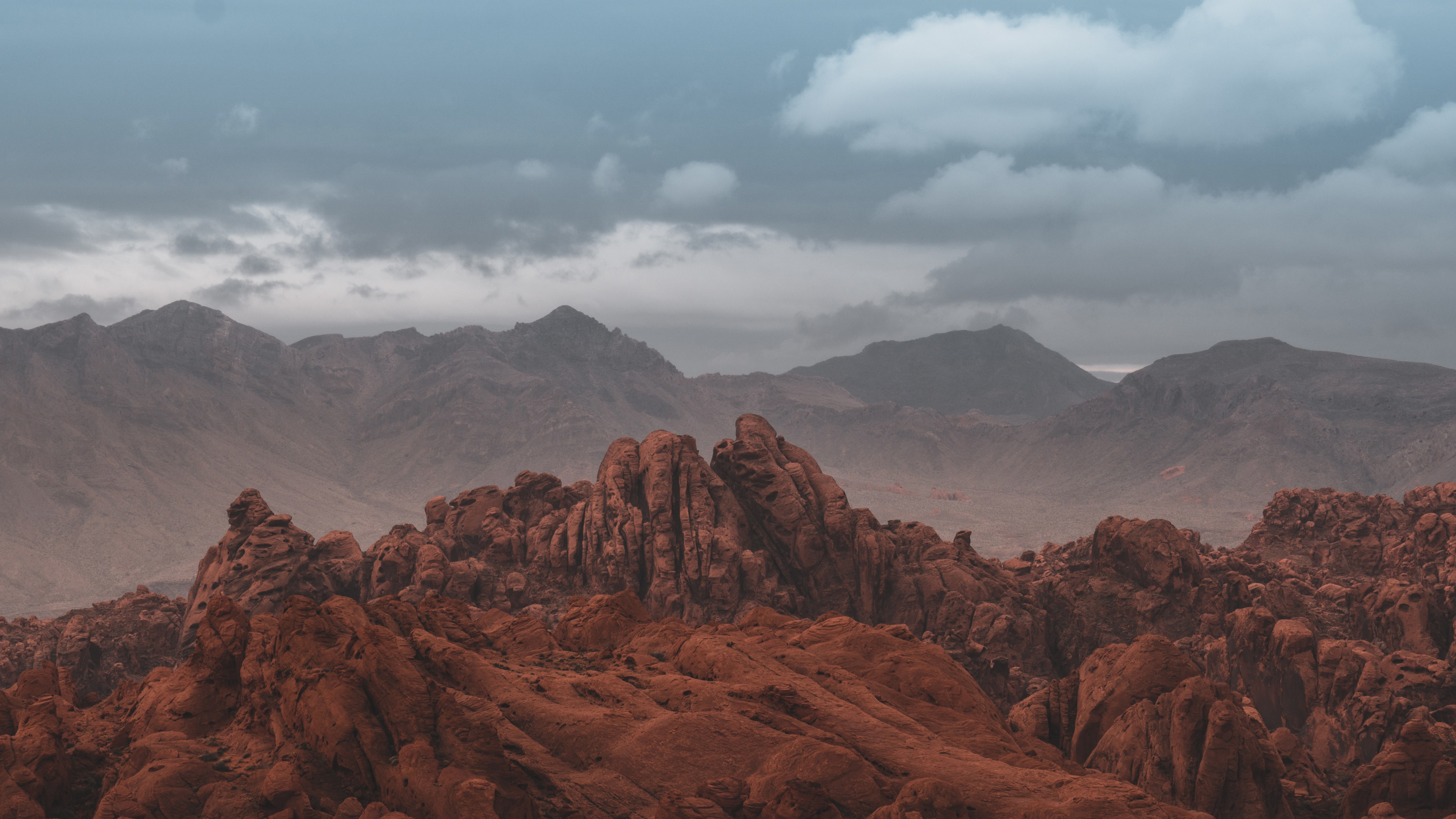 Обои облако, гора, нагорье, дерево, природный ландшафт в разрешении 3840x2160