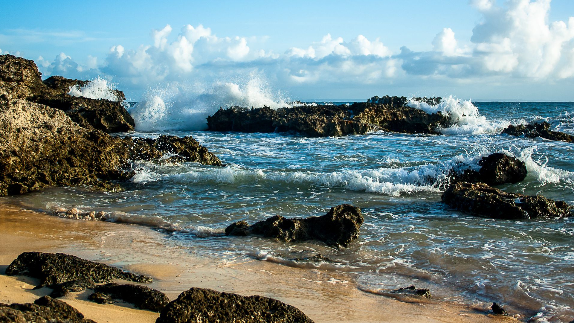 Обои море, побережье, бухточка, облако, вода в разрешении 1920x1080