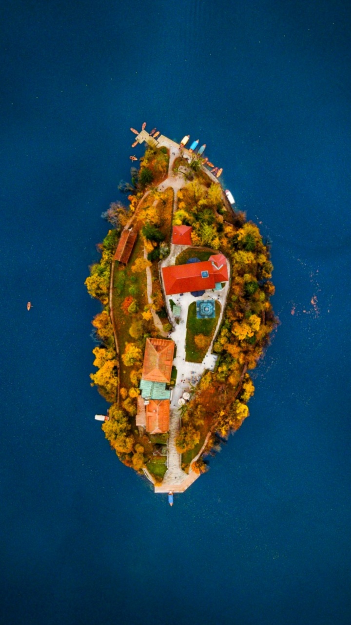 Обои недвижимость, судно, человеческое тело, мир, жест в разрешении 720x1280