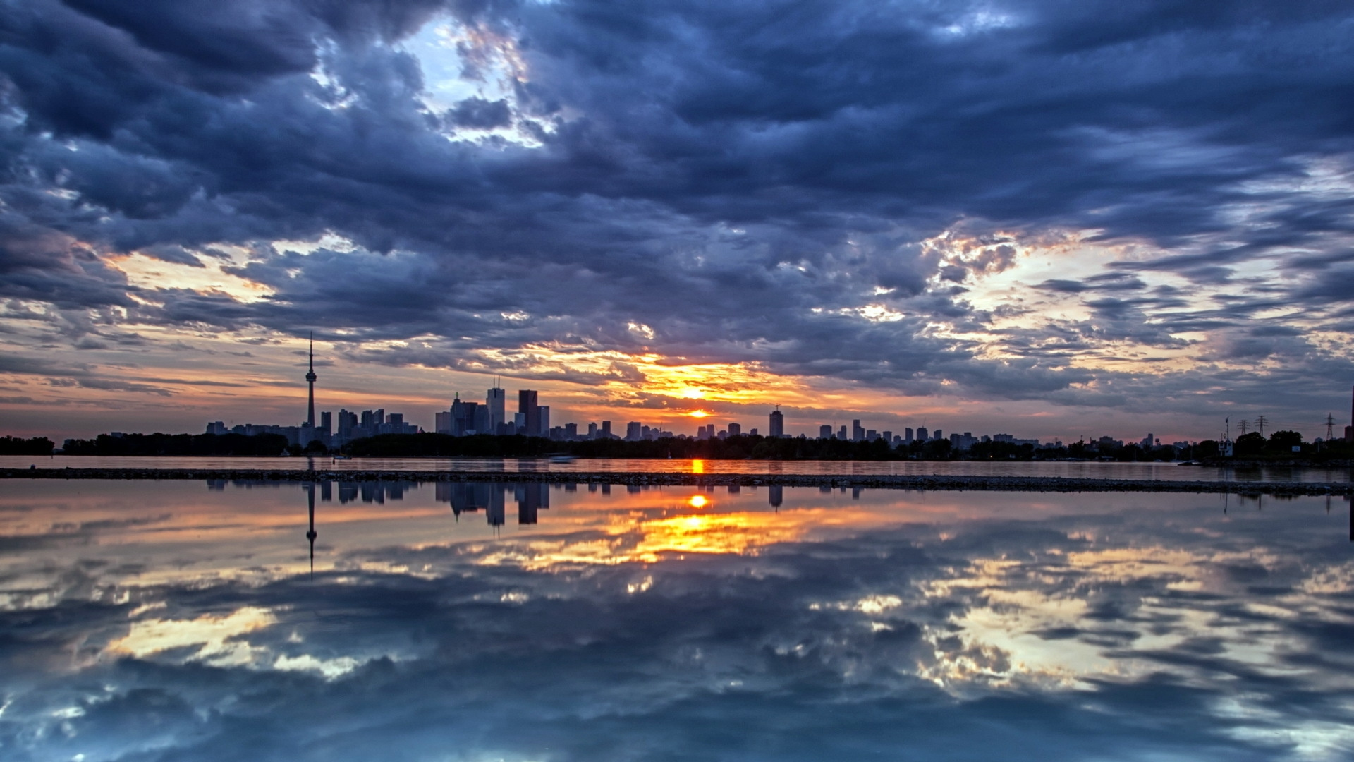 Обои отражение, вода, облако, горизонт, закат в разрешении 1920x1080