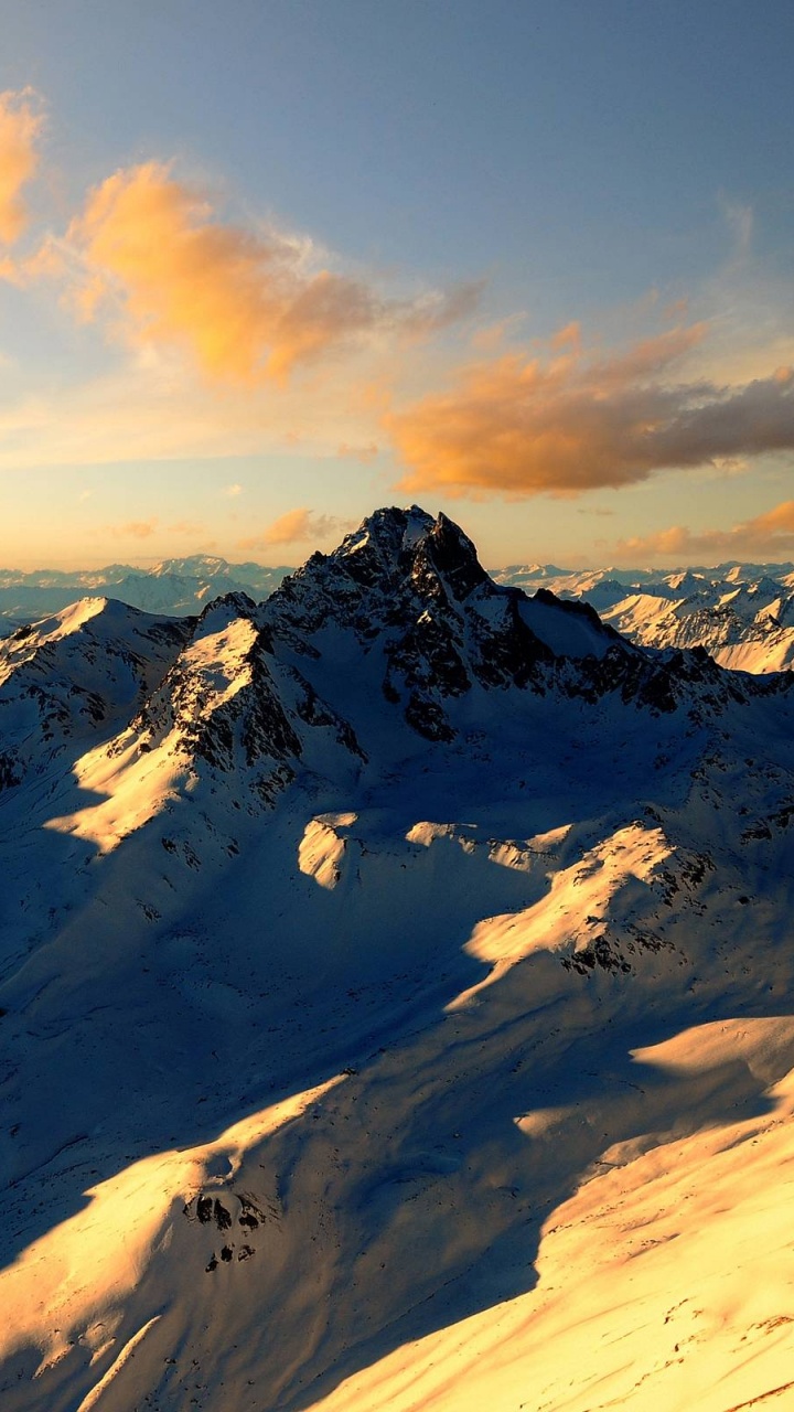 Обои горный рельеф, гора, горный хребет, Альпы, массив в разрешении 720x1280