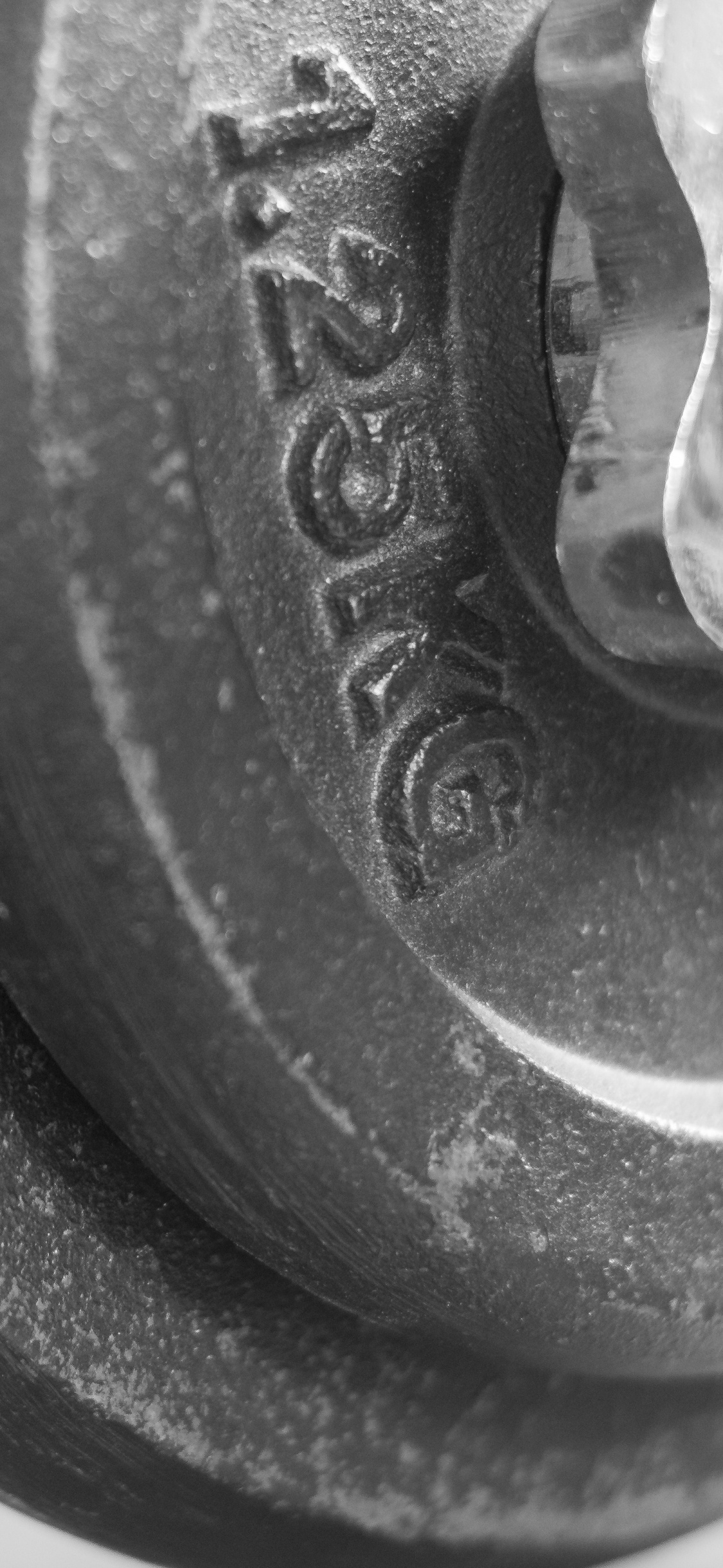 Обои Весов вблизи, силовые тренировки, гантель, Вес плиты, штанга в разрешении 1125x2436