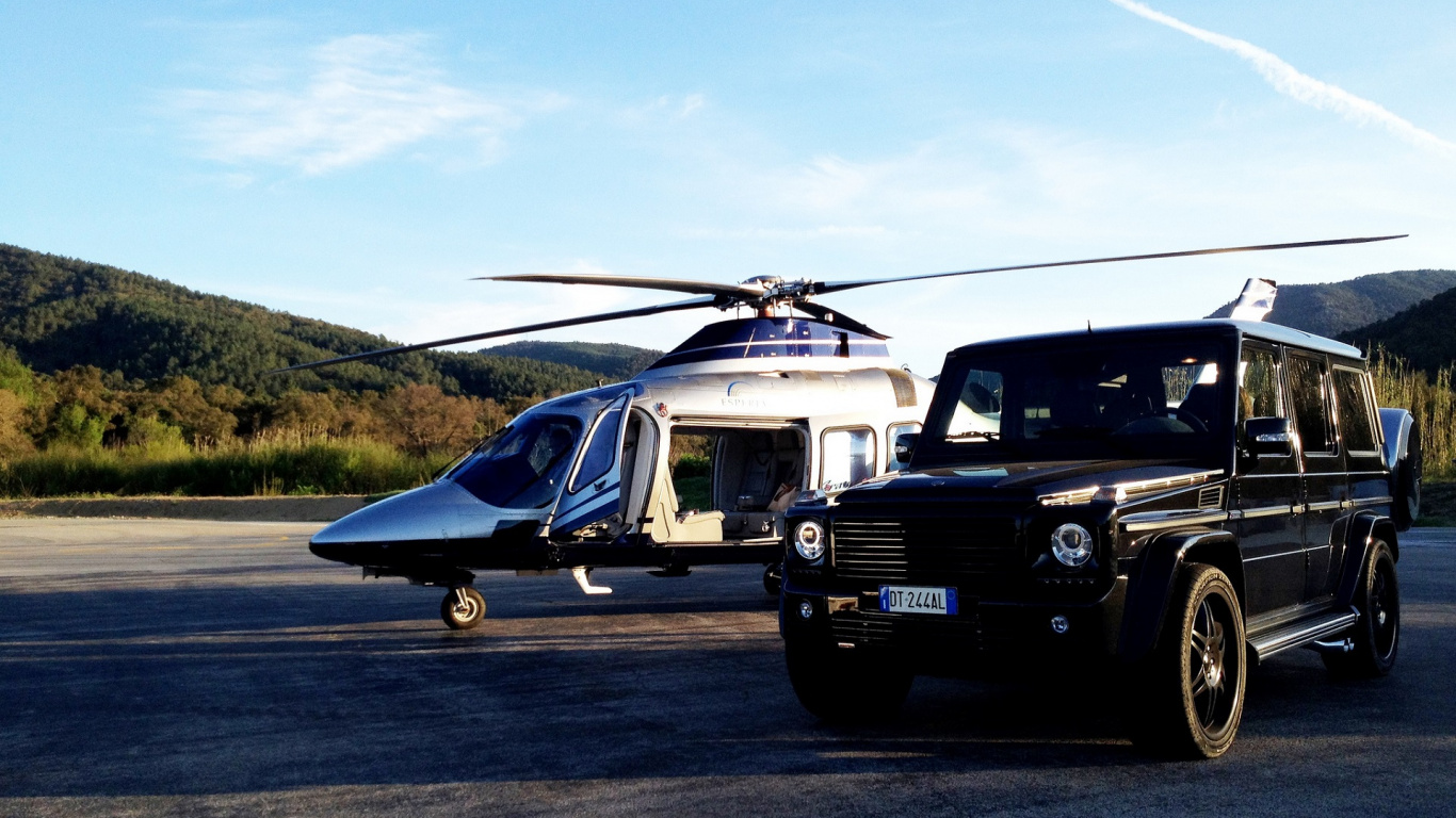 Обои авто, Брабус, Mercedes-Benz SLR McLaren, вертолет, винтокрылая машина в разрешении 1366x768