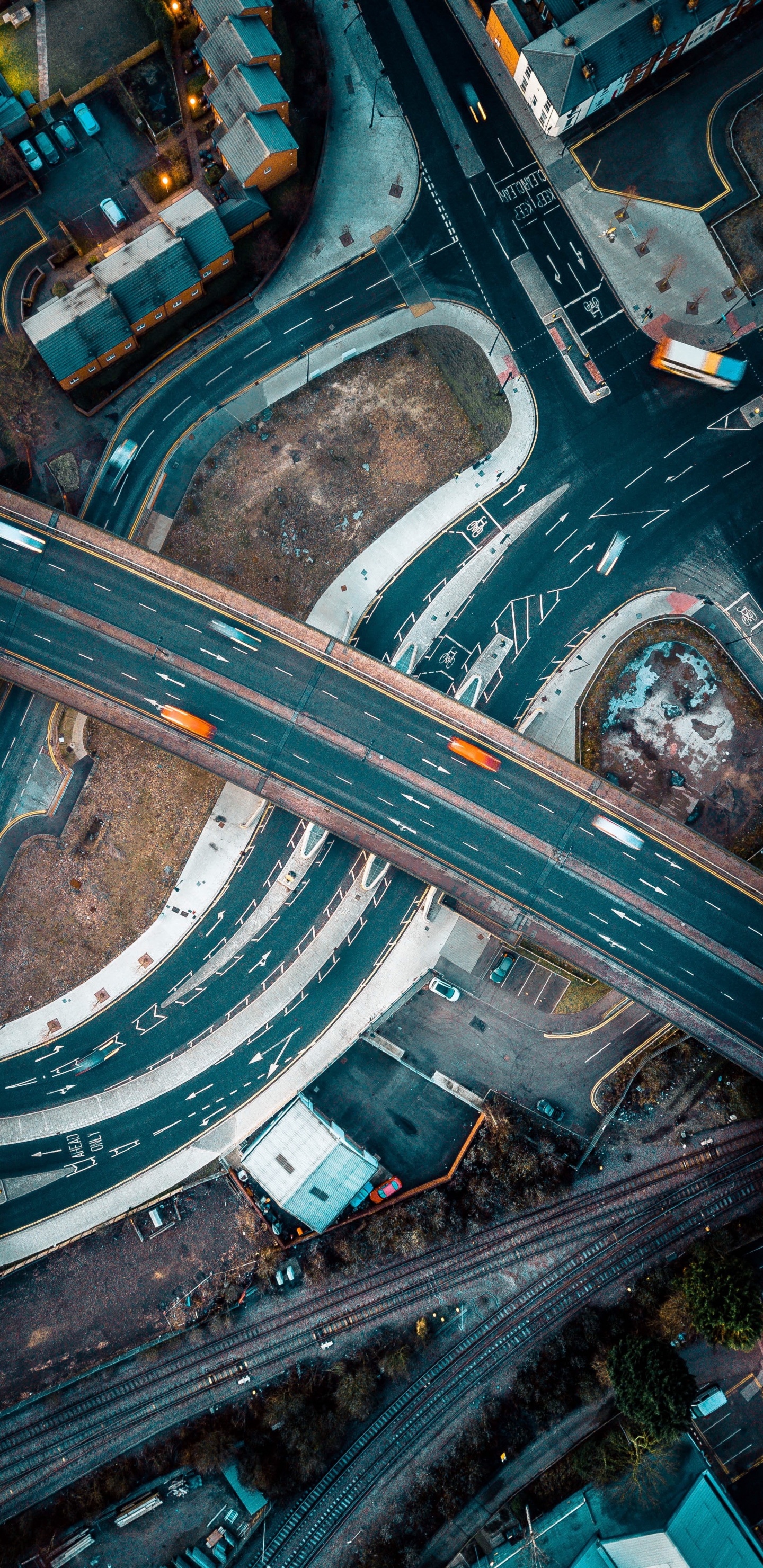 Обои городской район, наука, химия, капюшон, городской дизайн в разрешении 1440x2960