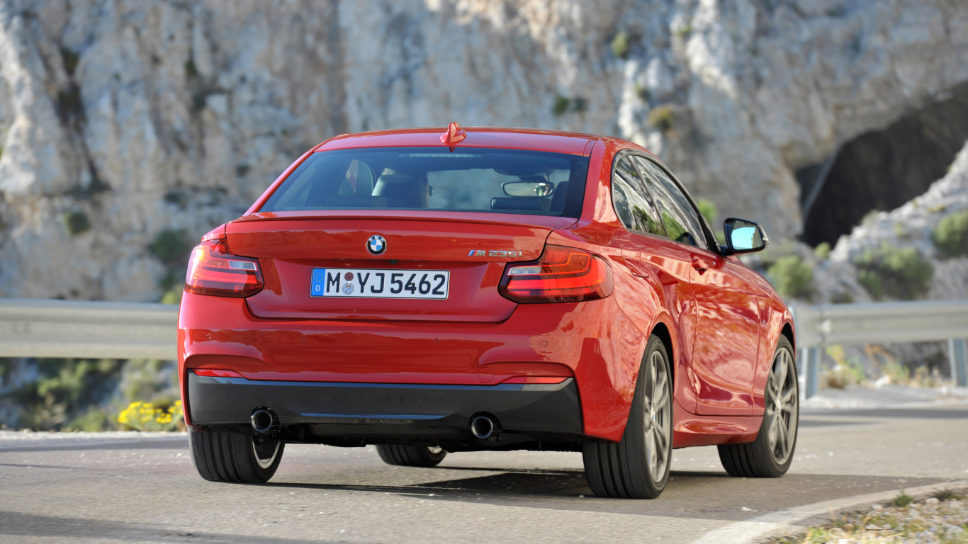 Обои авто, BMW серии 2014 купе 2, bmw, кузов купе, семейный автомобиль в разрешении 1366x768