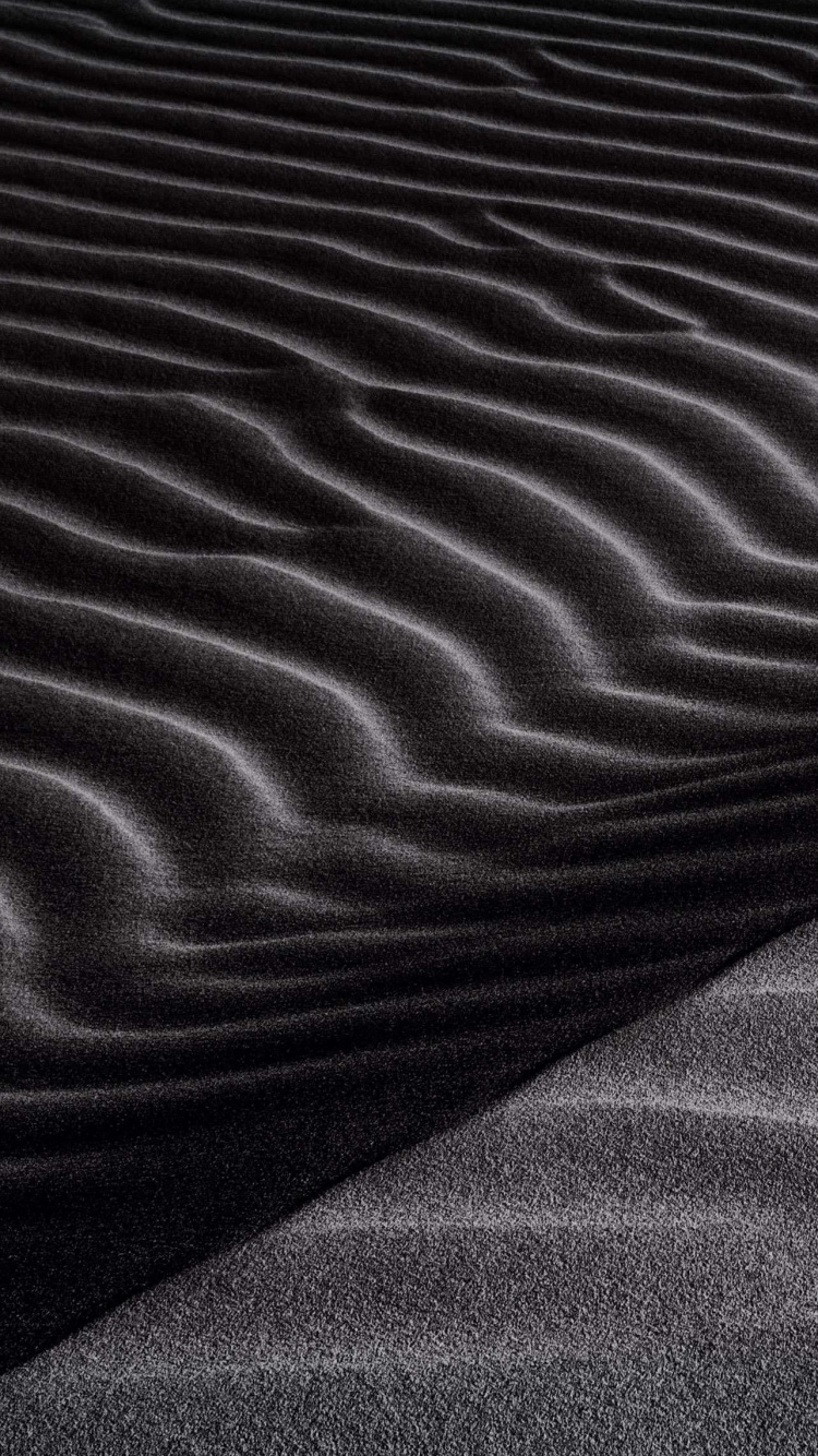 Обои автомобильные шины, серый цвет, древесина, полутона и оттенки, пейзаж в разрешении 750x1334