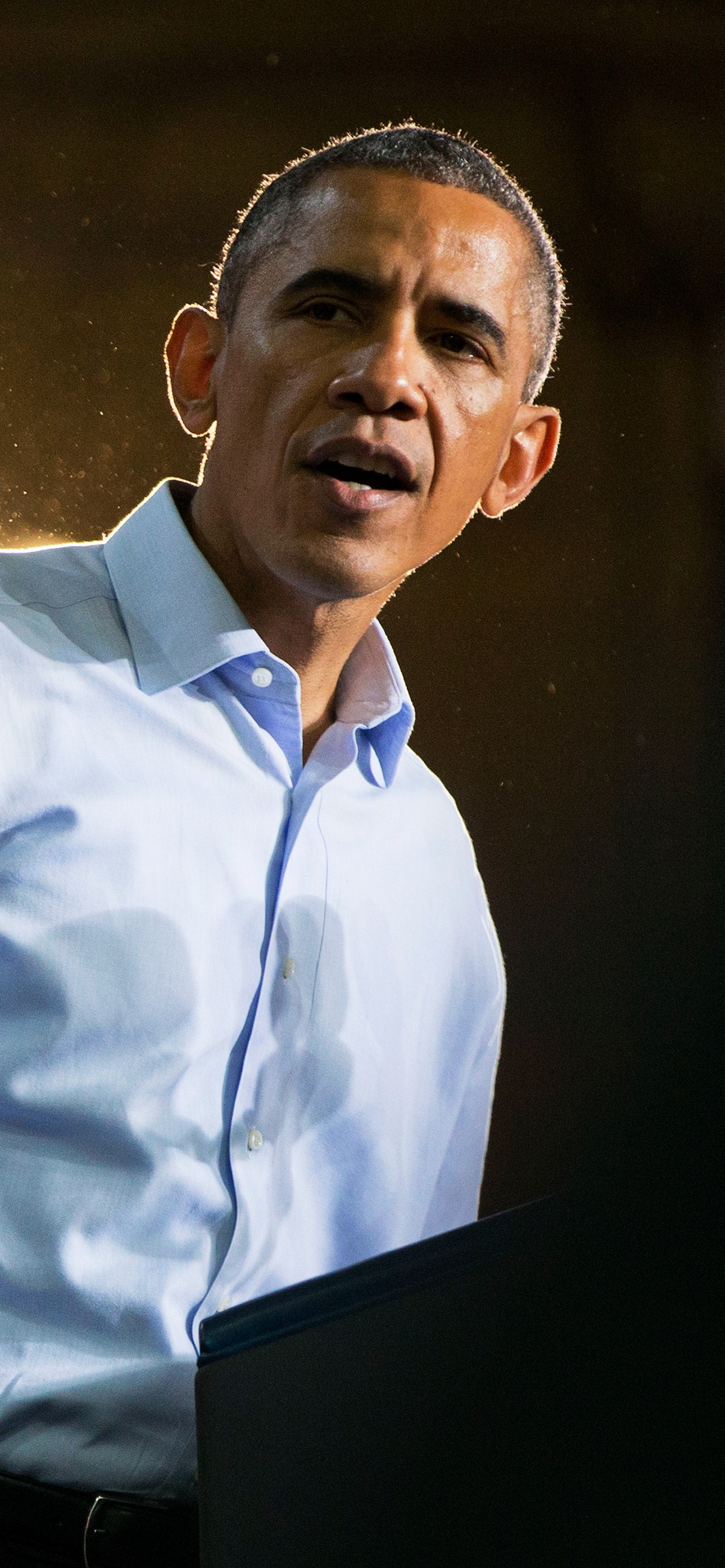 Обои рубашка, балахон, Великобритания, костюм, ежедневная почта в разрешении 1242x2688