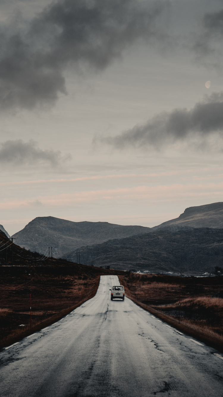 Обои ислам, дорога, нагорье, природный ландшафт, облако в разрешении 750x1334